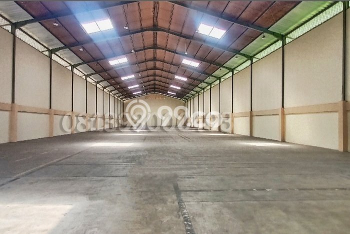 Gudang Disewakan Lokasi Semarang Barat Semarang Harga Spesial! Gudang Disewakan Lokasi Semarang Barat Semarang Harga Spesial!