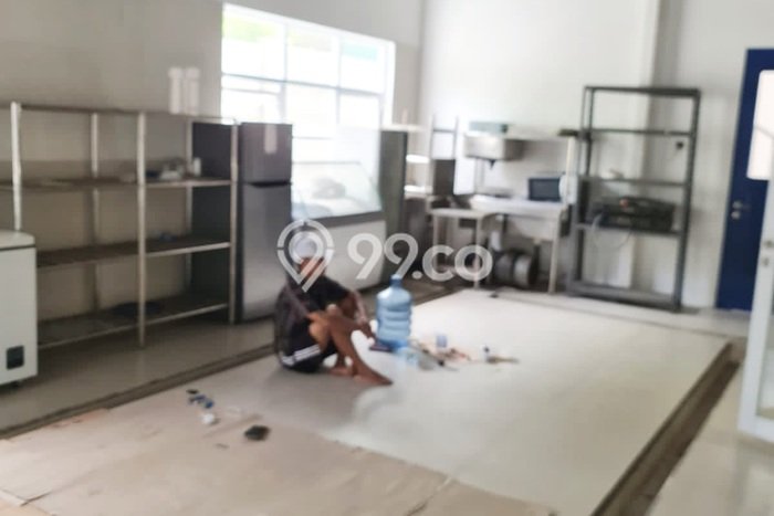 FOR SALE! Komersial di Cengkareng Jakarta Barat, LT 600m2, LB 750m2 FOR SALE! Komersial di Cengkareng Jakarta Barat, LT 600m2, LB 750m2