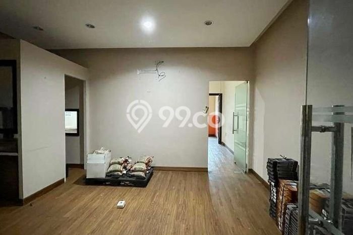 Ruko Dijual di Tebet LT 120m2, LB 228m2 Solusi Investasi Cerdas Ruko Dijual di Tebet LT 120m2, LB 228m2 Solusi Investasi Cerdas
