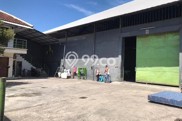 Gudang Strategis Kawasan Denpasar Barat, Luas 404m², Kawasan Komersial Gudang Strategis Kawasan Denpasar Barat, Luas 404m², Kawasan Komersial