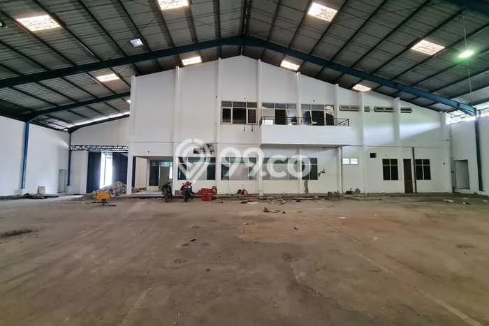 Gudang untuk disewa di Semarang Barat punya LT 2250m2 & LB 2200m2 harga sewa kompetitif Gudang untuk disewa di Semarang Barat punya LT 2250m2 & LB 2200m2 harga sewa kompetitif