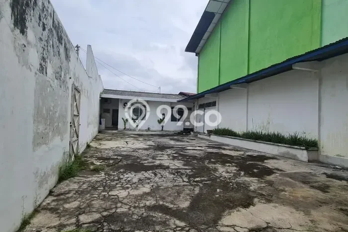 Gudang Disewa di Serengan, Solo, LT 1469m2 / LB 1250m2 Gudang Disewa di Serengan, Solo, LT 1469m2 / LB 1250m2