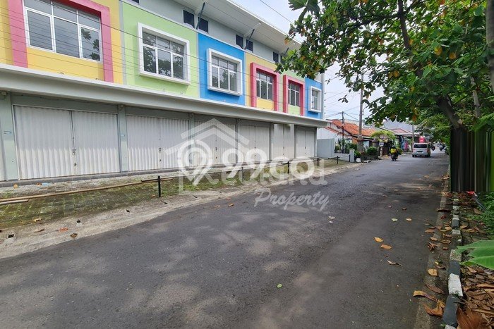 Disewakan Ruko di Kawasan Ramai Lamper Luas 80m2 Disewakan Ruko di Kawasan Ramai Lamper Luas 80m2