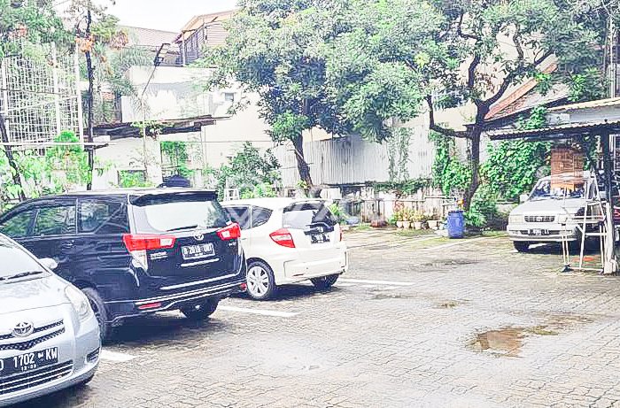 Komersial Bagus Dijual LB 994m2 Lokasi Strategis Jakarta Selatan Area Cocok untuk Bisnis Komersial Bagus Dijual LB 994m2 Lokasi Strategis Jakarta Selatan Area Cocok untuk Bisnis