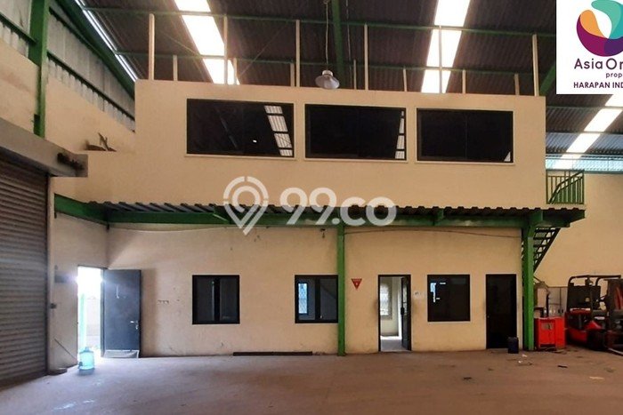 Unit Gudang Dijual di Jakarta Utara LT 2000m2 & LB 1440m2 Unit Gudang Dijual di Jakarta Utara LT 2000m2 & LB 1440m2
