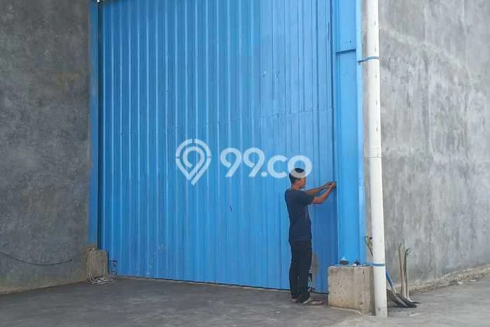 Gudang bagus disewakan di Batujajar Bandung Barat dengan LB 2200m2 harga sewa terbaik Gudang bagus disewakan di Batujajar Bandung Barat dengan LB 2200m2 harga sewa terbaik