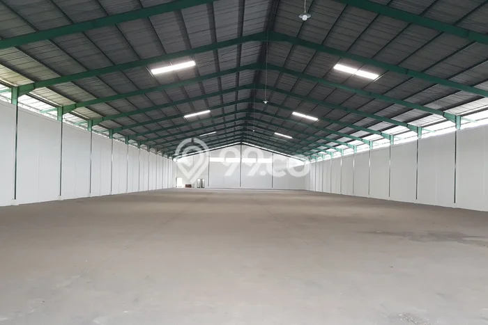Unit Gudang Disewa Lokasi Cikupa, Tangerang Spesifikasi Luas Bangunan 2430m2 Unit Gudang Disewa Lokasi Cikupa, Tangerang Spesifikasi Luas Bangunan 2430m2