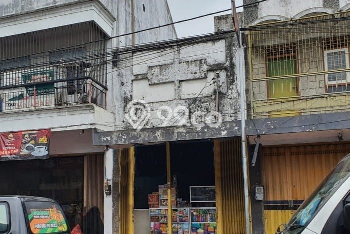 Ruko Dijual di Kaliwates Jember dengan LB 180m2 Ruko Dijual di Kaliwates Jember dengan LB 180m2