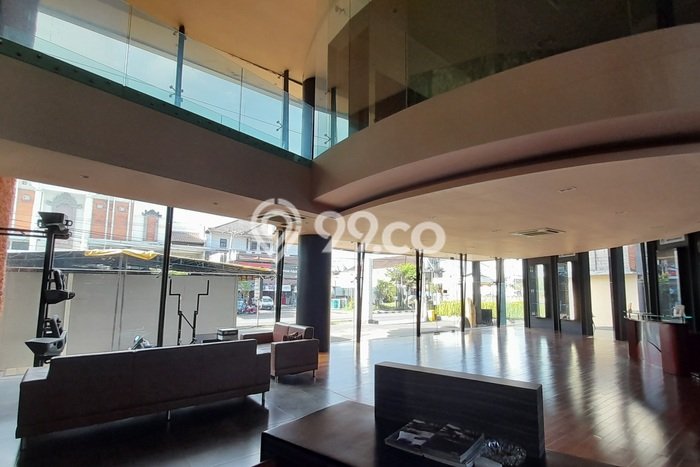 Komersial Area Bisnis di Gatot Subroto, Luas 1731m², Mainroad Komersial Area Bisnis di Gatot Subroto, Luas 1731m², Mainroad