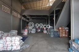 Unit Gudang disewakan di Cipondoh Tangerang dengan LT 800m2 / LB 1400m2 Unit Gudang disewakan di Cipondoh Tangerang dengan LT 800m2 / LB 1400m2