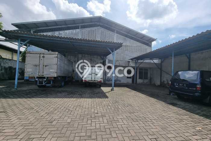 Gudang Komersial Disewakan di Gedangan Sidoarjo Luas 1200m2 Gudang Komersial Disewakan di Gedangan Sidoarjo Luas 1200m2