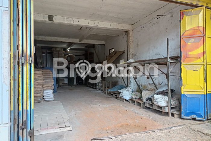 KAWASAN BISNIS! Ruko di Pakis, Luas 400m2m², Akses Utama KAWASAN BISNIS! Ruko di Pakis, Luas 400m2m², Akses Utama