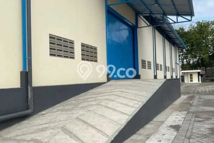 Gudang untuk disewa di Rungkut punya LT 4000m2 & LB 1596m2 harga sewa kompetitif Gudang untuk disewa di Rungkut punya LT 4000m2 & LB 1596m2 harga sewa kompetitif