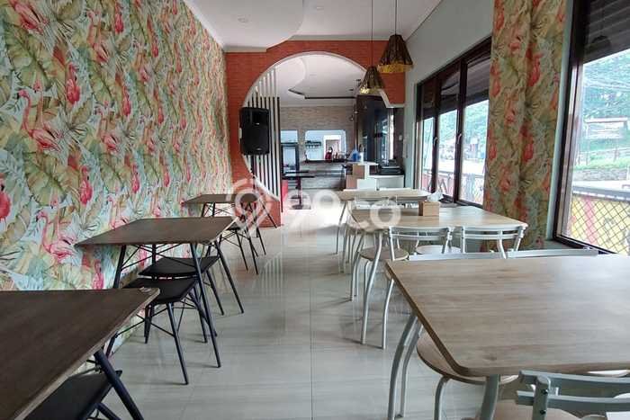 Dijual Ruko Kawasan Batujajar, Luas 462m², Area Bisnis Dijual Ruko Kawasan Batujajar, Luas 462m², Area Bisnis