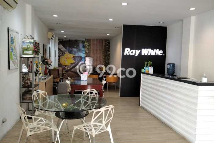 Unit Komersial Disewakan di Jakarta Barat Kawasan Strategis Harga Kompetitif Unit Komersial Disewakan di Jakarta Barat Kawasan Strategis Harga Kompetitif