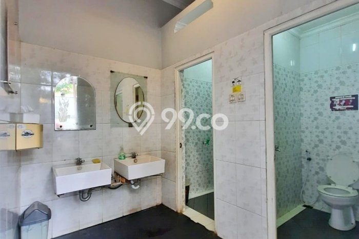 Unit Komersial Dijual di Jakarta Selatan LT 2000m2 & LB 1600m2 Unit Komersial Dijual di Jakarta Selatan LT 2000m2 & LB 1600m2
