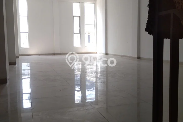 For Rent Ruko Area Komersial Kawasan Cilincing, Luas 255m², Siap Usaha For Rent Ruko Area Komersial Kawasan Cilincing, Luas 255m², Siap Usaha
