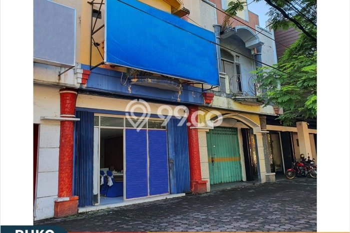 Ruko Strategis di Kaliwates, Luas 306m2m², Area Bisnis, Tingkat Keramaian Tinggi Ruko Strategis di Kaliwates, Luas 306m2m², Area Bisnis, Tingkat Keramaian Tinggi