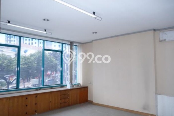 Ruko Bagus Dijual LB 1825m2 Lokasi Strategis Jakarta Selatan Area Cocok untuk Berbisnis Ruko Bagus Dijual LB 1825m2 Lokasi Strategis Jakarta Selatan Area Cocok untuk Berbisnis