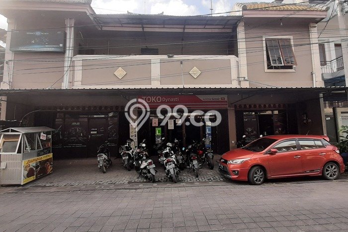 Ruko Dijual di Denpasar LT 200m2 & LB 300m2 Lokasi Terbaik! Ruko Dijual di Denpasar LT 200m2 & LB 300m2 Lokasi Terbaik!