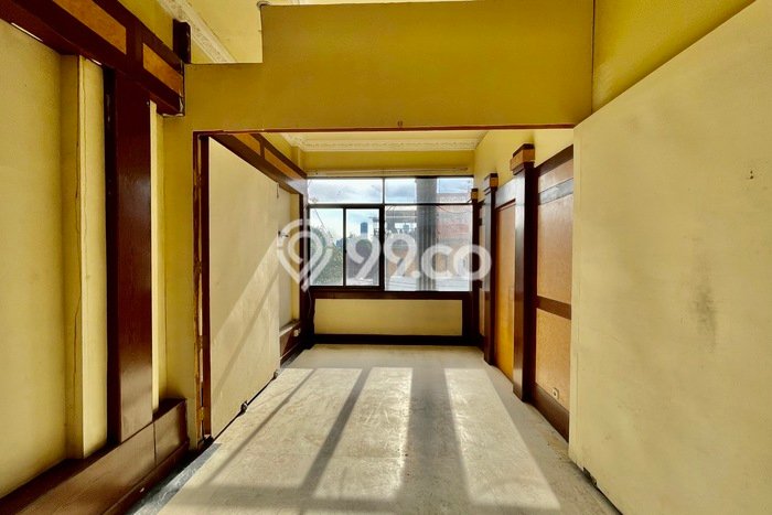 Ruko Dijual di Prime Area Jakarta Selatan Luas 320m2 Ruko Dijual di Prime Area Jakarta Selatan Luas 320m2