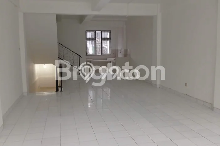 Untuk Dijual! Ruko di Taman Galaxy Bekasi LT 90m2 / LB 240m2 Kawasan Bisnis Untuk Dijual! Ruko di Taman Galaxy Bekasi LT 90m2 / LB 240m2 Kawasan Bisnis