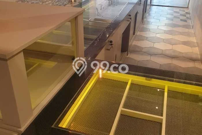 Ruko Dijual di Prime Area Surabaya Luas 100m2 Ruko Dijual di Prime Area Surabaya Luas 100m2