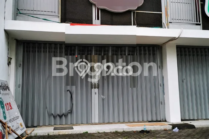 RUKO NGINDEN, TINGGI PLAFON 4 METER .BEKAS RESTO RUKO NGINDEN, TINGGI PLAFON 4 METER .BEKAS RESTO