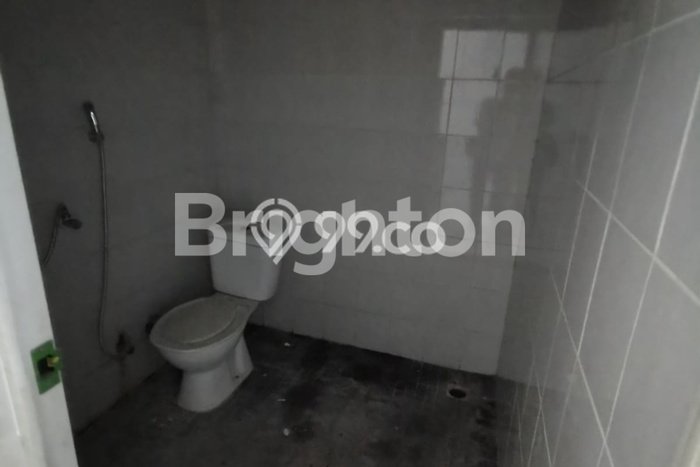 Ruko Dijual di Rungkut Surabaya dengan LB 180m2 Ruko Dijual di Rungkut Surabaya dengan LB 180m2