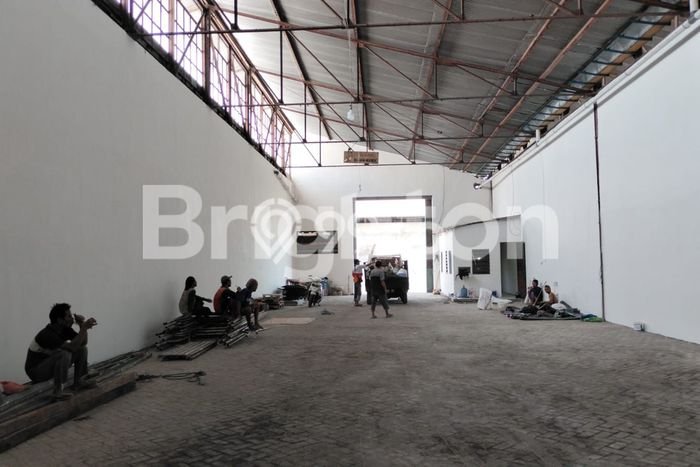 Gudang Komersial Disewakan di Kenjeran Surabaya Luas 600m2 Gudang Komersial Disewakan di Kenjeran Surabaya Luas 600m2