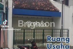 AREA TERBAIK! Ruko di Wirobrajan, Luas 215m², Kawasan Komersial AREA TERBAIK! Ruko di Wirobrajan, Luas 215m², Kawasan Komersial