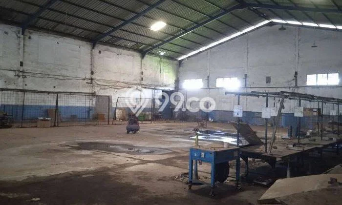 Disewakan Gudang di Pusat Kota Gresik Ramai Strategis Disewakan Gudang di Pusat Kota Gresik Ramai Strategis