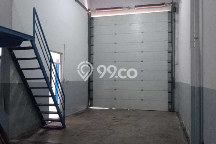 Disewakan Gudang Premium Kawasan Daan Mogot, Luas 292m², Jalan Strategis Disewakan Gudang Premium Kawasan Daan Mogot, Luas 292m², Jalan Strategis