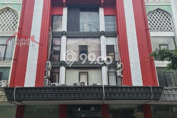 Ruko Harga NJOP 3 Pintu Untuk Bisnis Dan Kantor Di Tengah Kota Depok Ruko Harga NJOP 3 Pintu Untuk Bisnis Dan Kantor Di Tengah Kota Depok