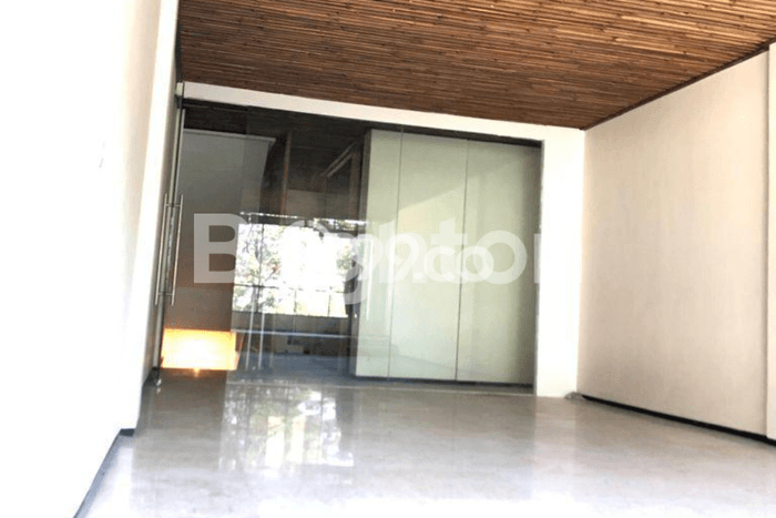 Untuk Dijual! Ruko di Sukomanunggal Surabaya LT 78m2 / LB 78m2 Kawasan Bisnis Untuk Dijual! Ruko di Sukomanunggal Surabaya LT 78m2 / LB 78m2 Kawasan Bisnis