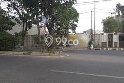 Area Ramai! Kantor Dijual di Wiyung untuk Bisnis Luas Bangunan 924m2 Area Ramai! Kantor Dijual di Wiyung untuk Bisnis Luas Bangunan 924m2