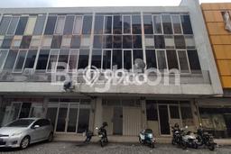 Ruko Usaha Dijual di Mulyorejo Surabaya LT 50m2 & LB 150m2 Ruko Usaha Dijual di Mulyorejo Surabaya LT 50m2 & LB 150m2