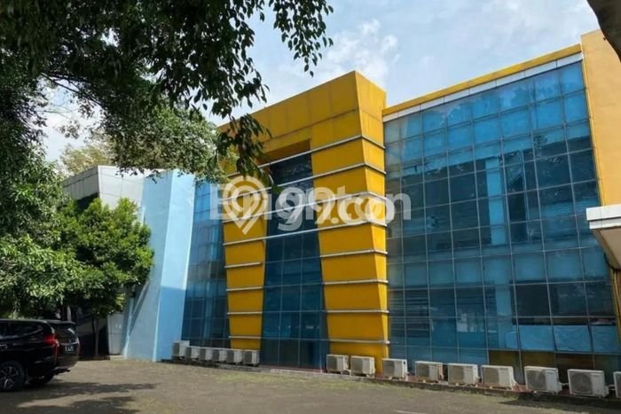 Unit Komersial Dijual di Kembangan Jakarta Barat Luas Bangunan 1181m2 Unit Komersial Dijual di Kembangan Jakarta Barat Luas Bangunan 1181m2