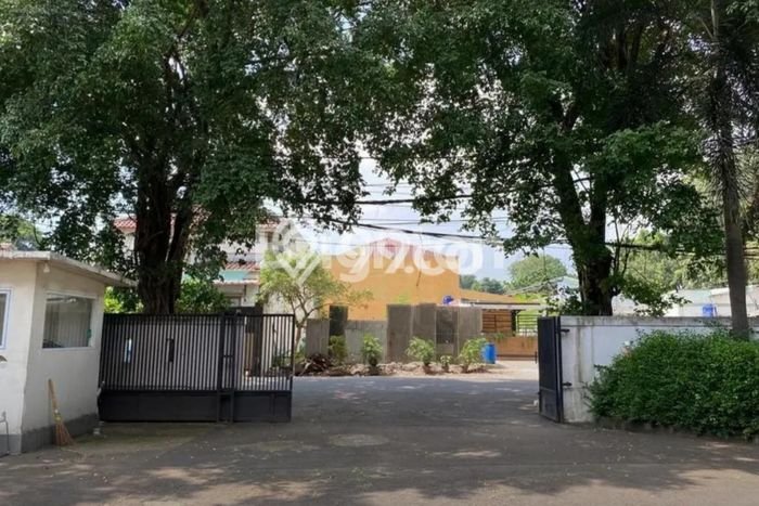 Unit Komersial Dijual di Kembangan Jakarta Barat Luas Bangunan 1181m2 Unit Komersial Dijual di Kembangan Jakarta Barat Luas Bangunan 1181m2