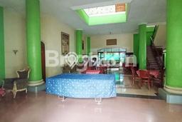 Komersial di Genteng, Luas 733m², Area Komersial, Strategis Komersial di Genteng, Luas 733m², Area Komersial, Strategis