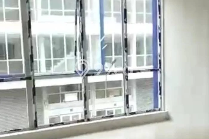 Area Ramai! Gudang Dijual di Periuk untuk Bisnis Luas Bangunan 371m2 Area Ramai! Gudang Dijual di Periuk untuk Bisnis Luas Bangunan 371m2