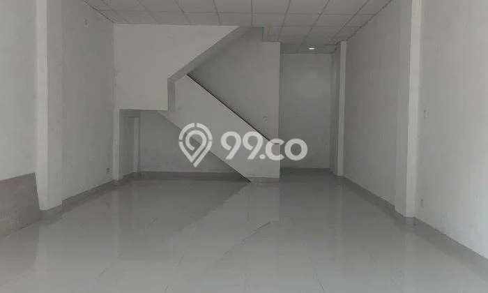 Ruko Lokasi Strategis Kawasan Teluk Naga, Luas 225m², For Rent Ruko Lokasi Strategis Kawasan Teluk Naga, Luas 225m², For Rent