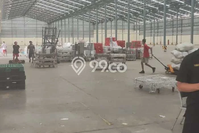 Disewakan Gudang di Cakung Jakarta Timur LT 20000m2, LB 10500m2 Disewakan Gudang di Cakung Jakarta Timur LT 20000m2, LB 10500m2