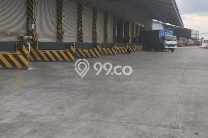 Disewakan Gudang di Cakung Jakarta Timur LT 20000m2, LB 10500m2 Disewakan Gudang di Cakung Jakarta Timur LT 20000m2, LB 10500m2