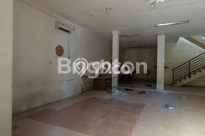 Area Strategis! Disewakan Ruko Lokasi Pasar Kliwon, Surakarta Cocok untuk Bisnis Area Strategis! Disewakan Ruko Lokasi Pasar Kliwon, Surakarta Cocok untuk Bisnis