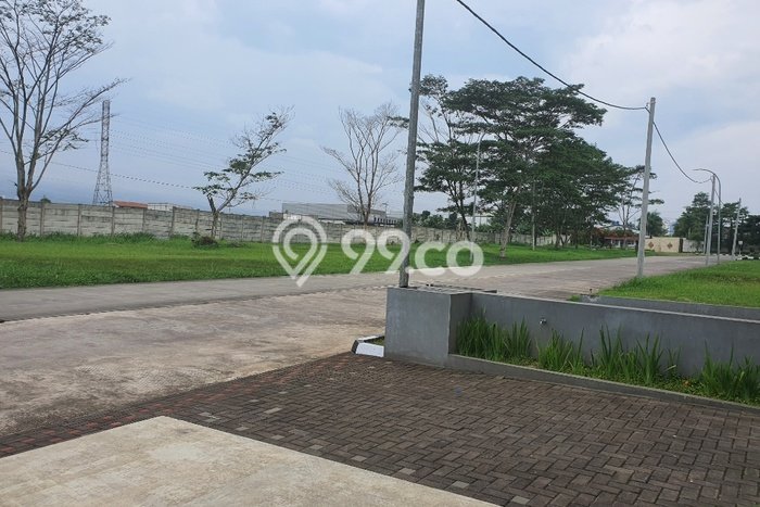 LOKASI PREMIUM! Gudang di Batujajar, Luas 162m², Akses Strategis LOKASI PREMIUM! Gudang di Batujajar, Luas 162m², Akses Strategis