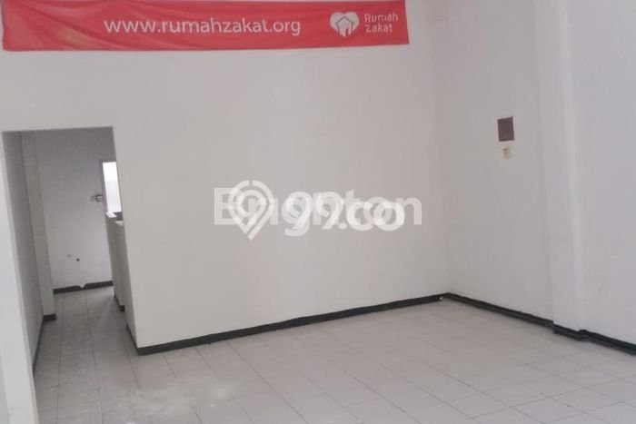 FOR RENT! Ruko di Manyar Cocok untuk Bisnis 100m2 FOR RENT! Ruko di Manyar Cocok untuk Bisnis 100m2