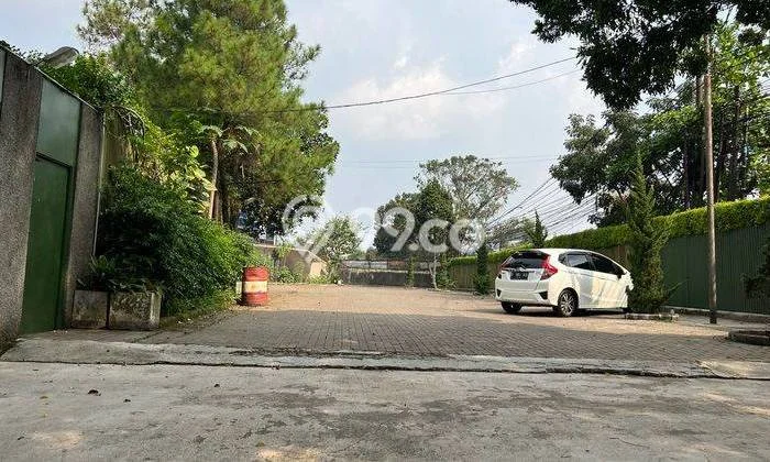 Gudang untuk Disewa di Pusat Bandung Luas Bangunan 4000m2 Gudang untuk Disewa di Pusat Bandung Luas Bangunan 4000m2