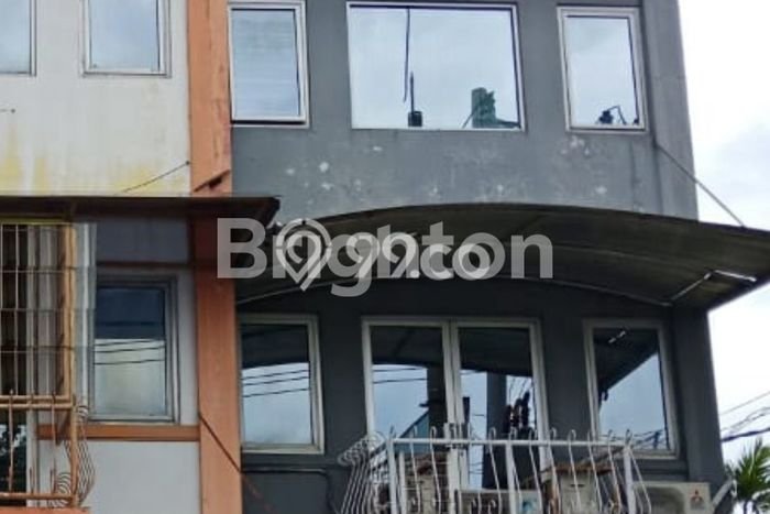 Disewakan Ruko komersial di Sukolilo luas bangunan 220m2 Disewakan Ruko komersial di Sukolilo luas bangunan 220m2