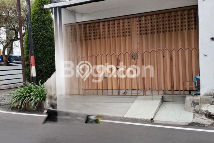 Ruko Usaha Dijual di Klojen Malang LT 70m2 & LB 210m2 Ruko Usaha Dijual di Klojen Malang LT 70m2 & LB 210m2